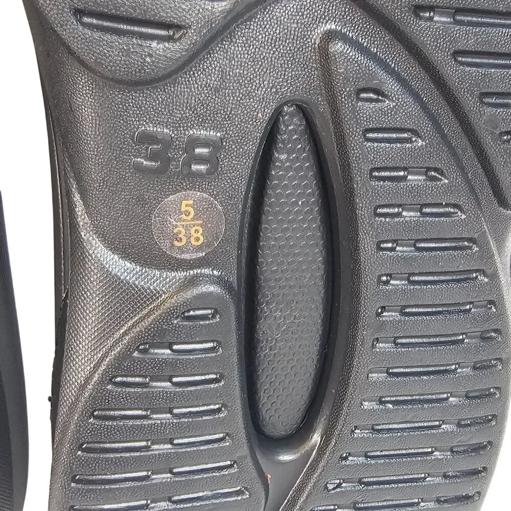 Pretty Little Things Womens US 7‎ Black Cut Out Rubber Ribbed Sole Slide Shoes